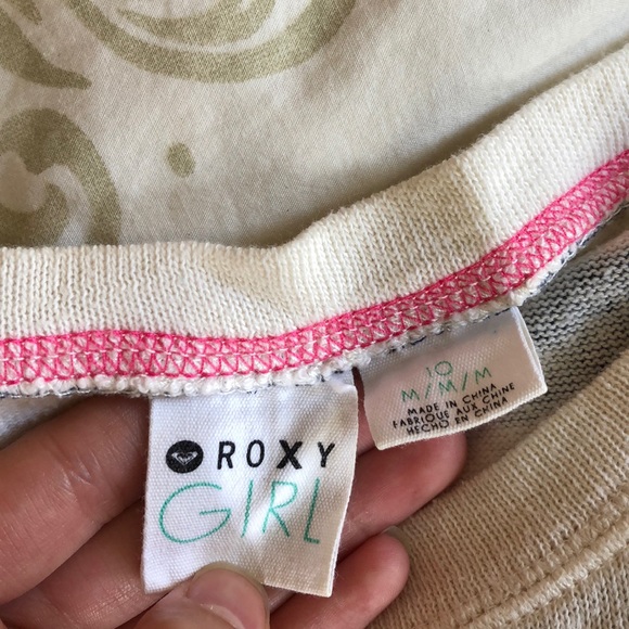 cute Roxy sweater - Picture 3 of 4